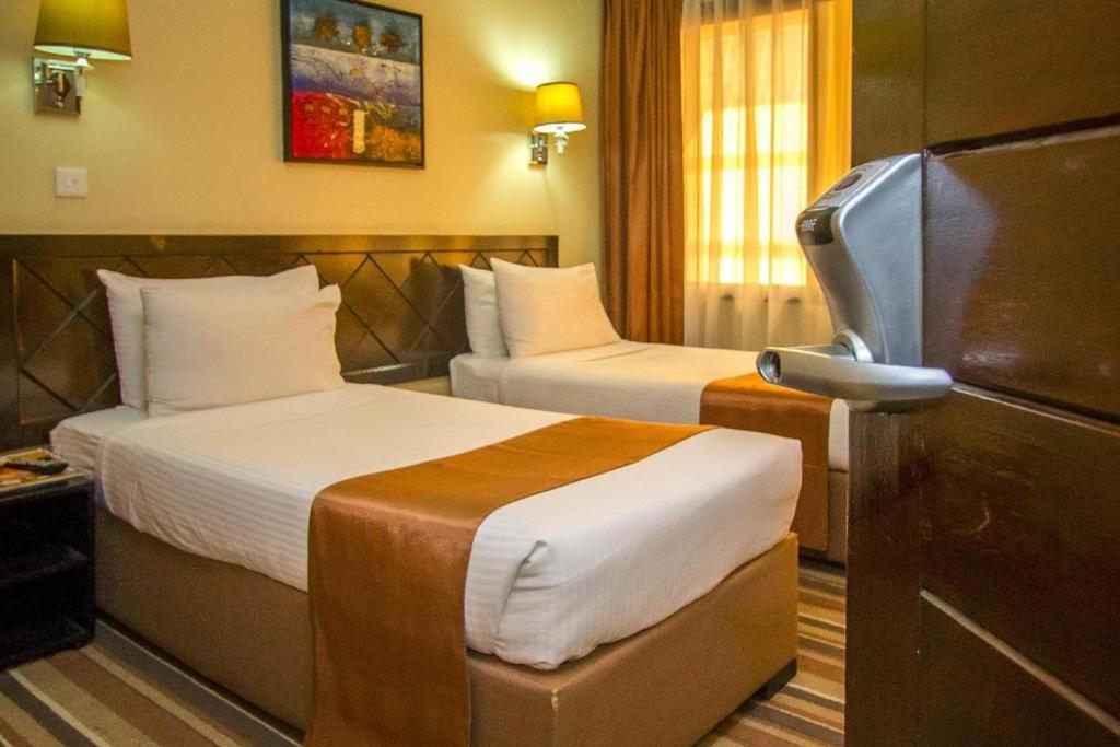 Hotel Royal Teo Near Delhi Airport New Delhi